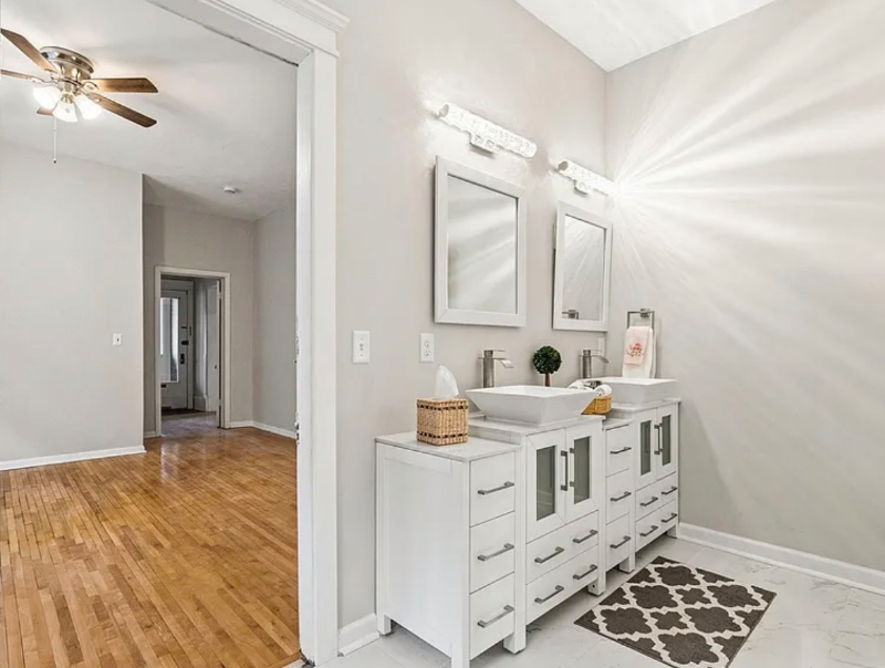 2416 Harriet Ave #1 - Photo 3 of 9