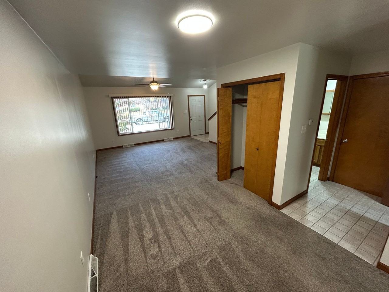 1336 Lake Charles Ave - Photo 5 of 12