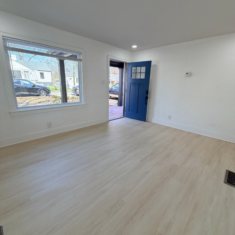 1338 Sharon St Nw - Photo 2 of 14