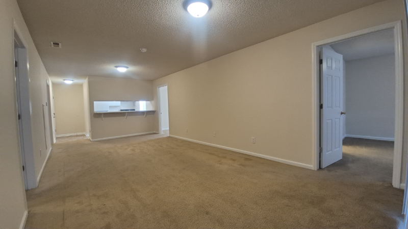 320 Brownlea Dr - Photo 5 of 11