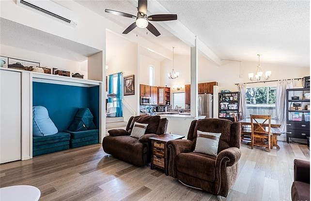 92-1326 Kikaha St - Photo 2 of 16