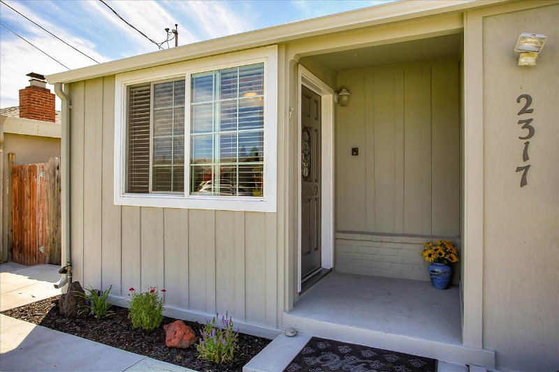 2317 Vegas Ave - Photo 3 of 18