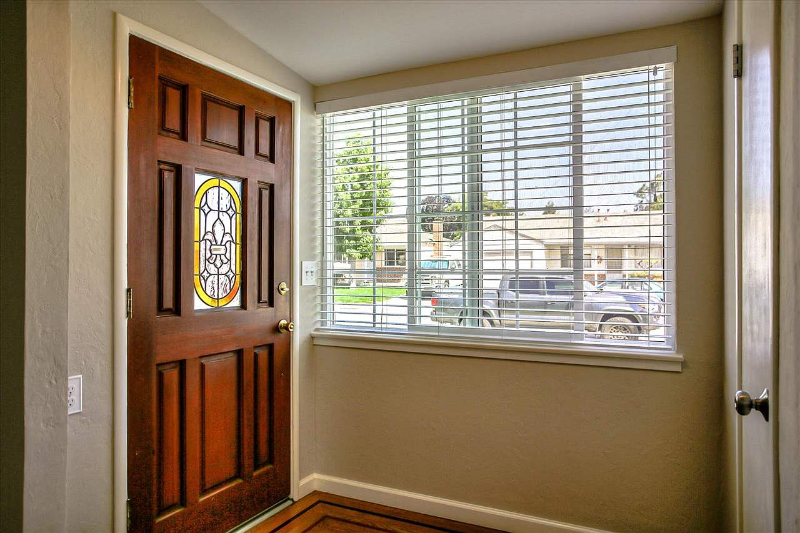 2317 Vegas Ave - Photo 4 of 18