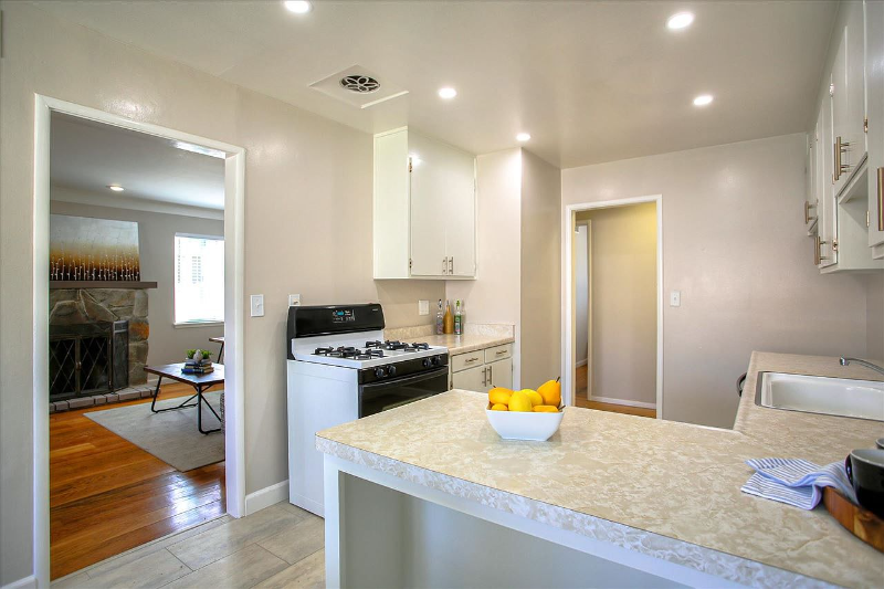 2317 Vegas Ave - Photo 7 of 18