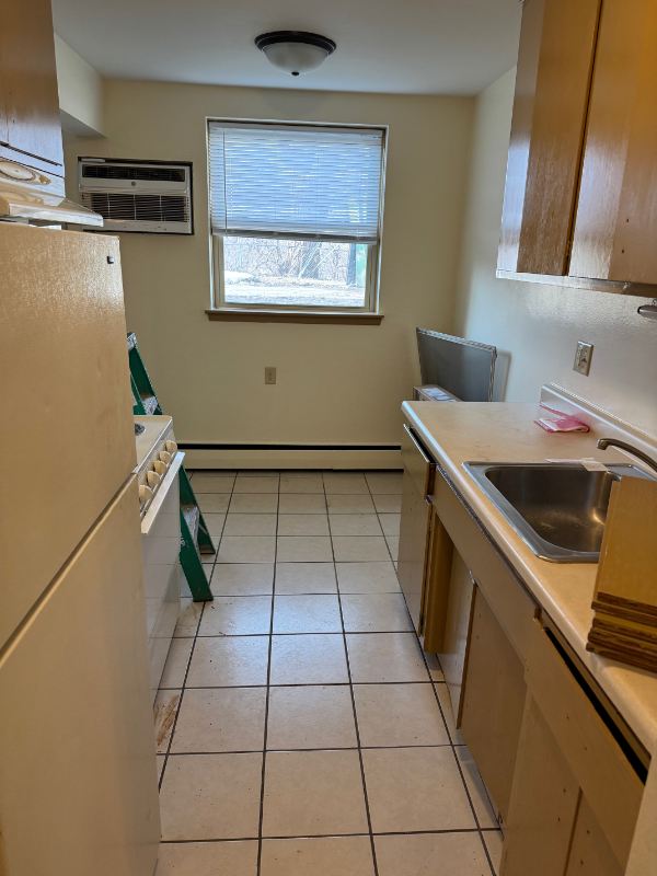 1161 Saint Clair Ave #6 - Photo 6 of 15