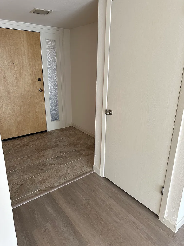 1405 Oak Grove Ave #307 - Photo 7 of 10