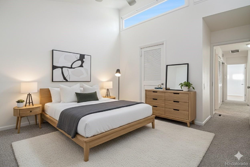 5532 S Greenwood St - Photo 6 of 10