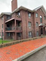 featured image of 1 Station St #2-1