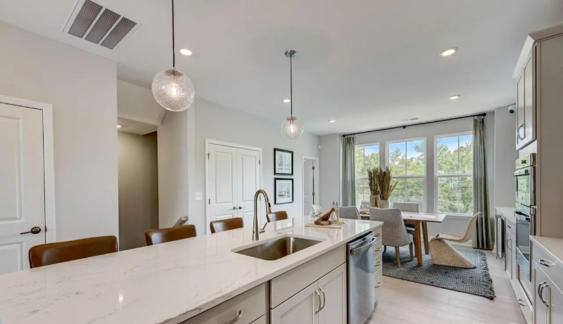 9466 Senator Royall Dr - Photo 7 of 29