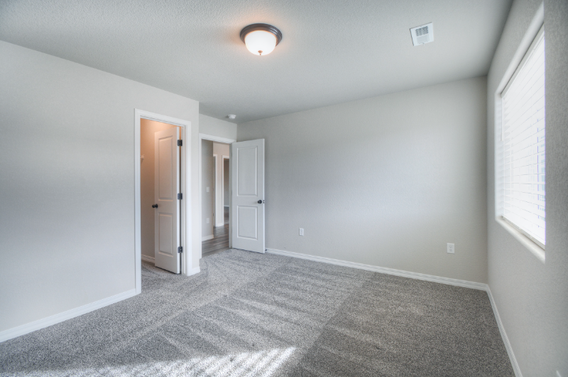 4611 Amazonite Dr - Photo 4 of 15