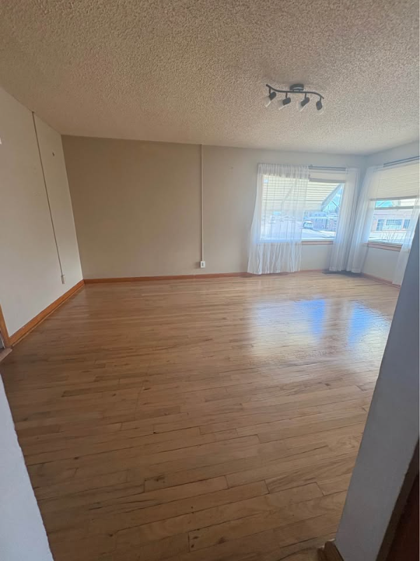 1620 E 18th St - Photo 7 of 14