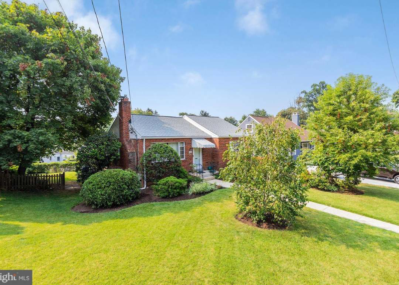 420 Kerwin Rd - Photo 2 of 20