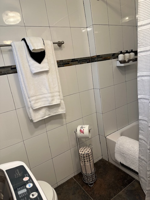 1421 F St Ne #BS - Photo 6 of 8