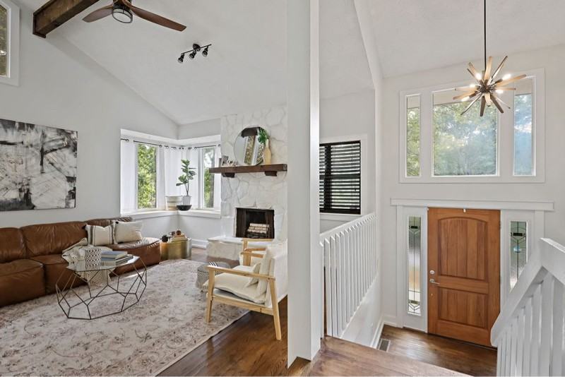 6841 Woodcreek Ln - Photo 5 of 18