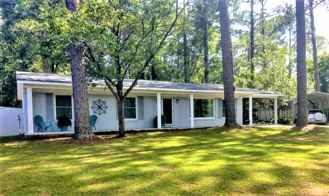 225 Circle Dr - Photo 1 of 1