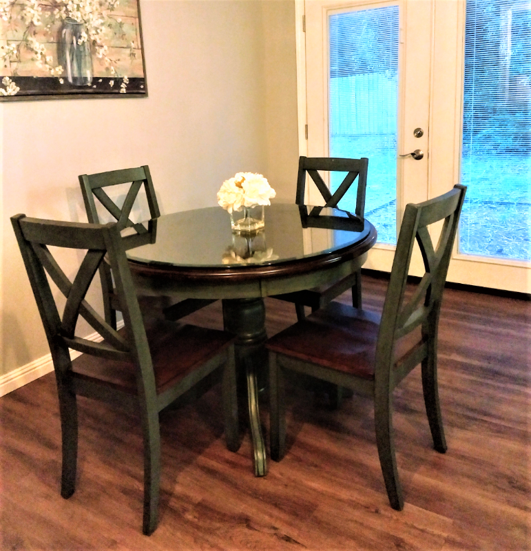 225 Circle Dr - Photo 6 of 18