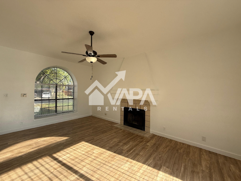 4210 Sunrise Creek Dr - Photo 2 of 15