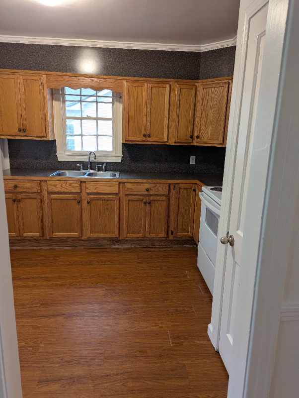 817 Modica St - Photo 4 of 8