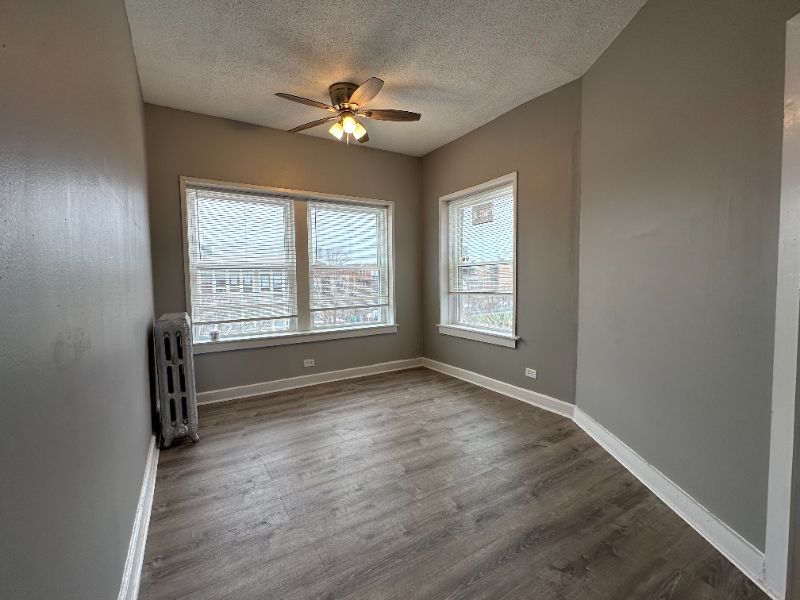 6633 S Ellis Ave #6631-3 - Photo 3 of 9