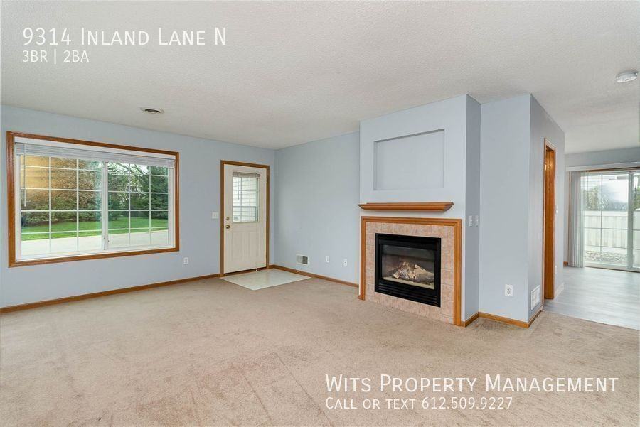 9314 Inland Ln N - Photo 3 of 25