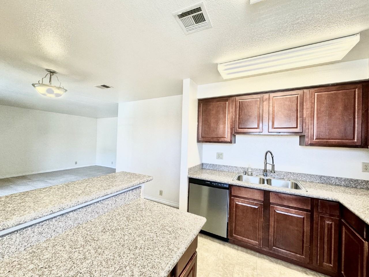 5281 River Glen Dr #222 - Photo 5 of 50