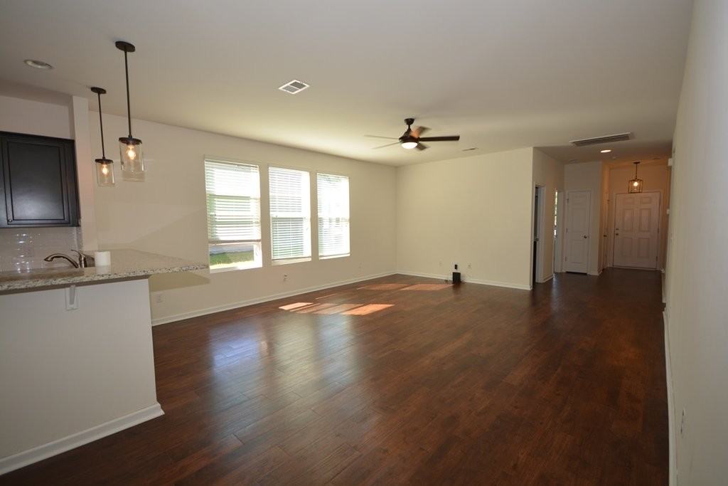 368 Southwilde Way - Photo 4 of 20