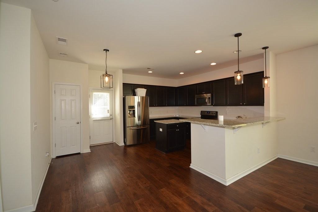 368 Southwilde Way - Photo 6 of 20