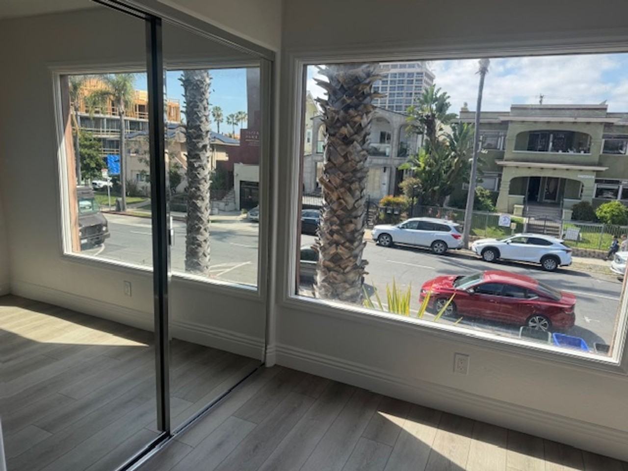 3575 4th Ave - Photo 6 of 17