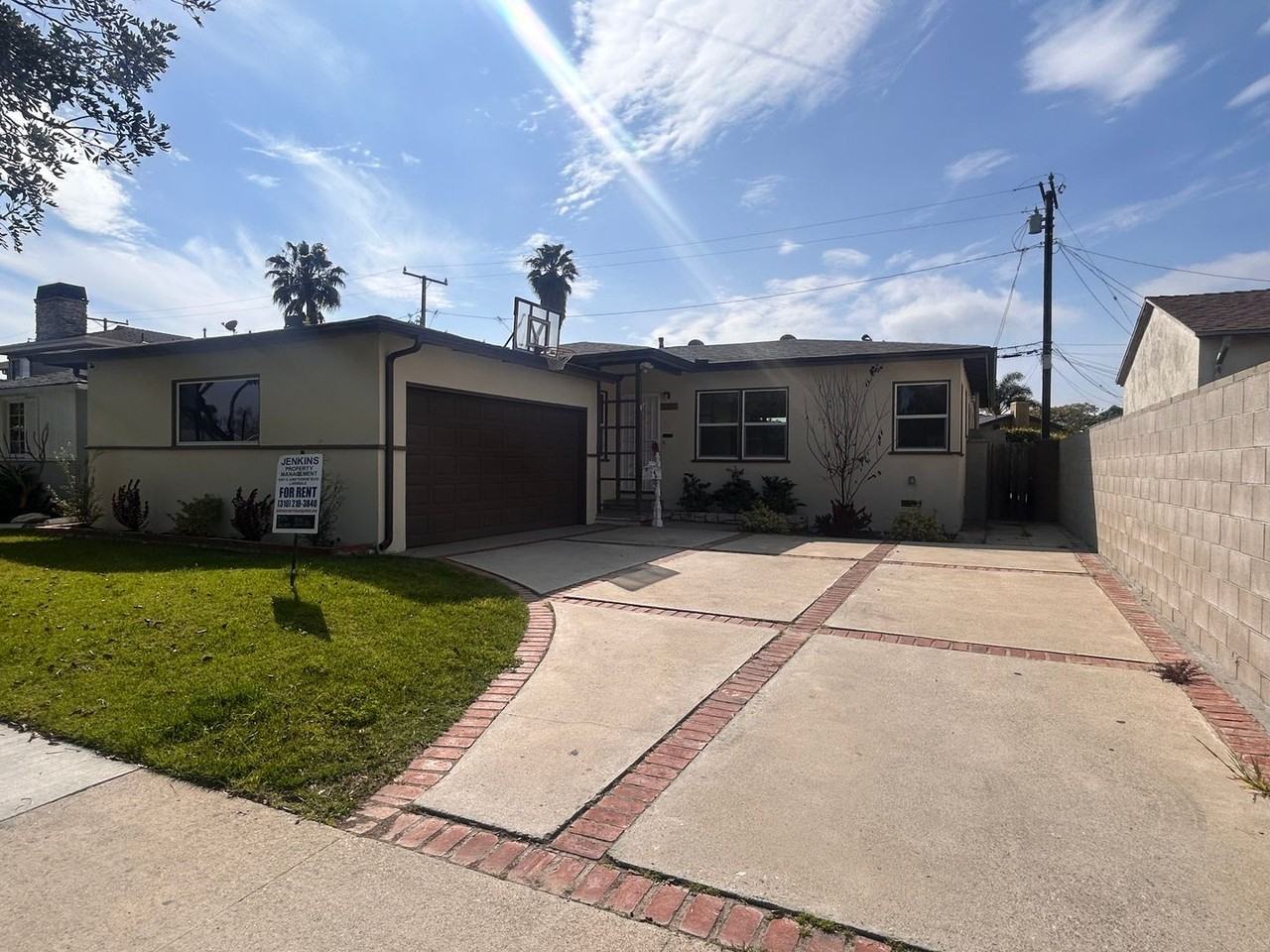 13215 Hindry Ave - Photo 3 of 26