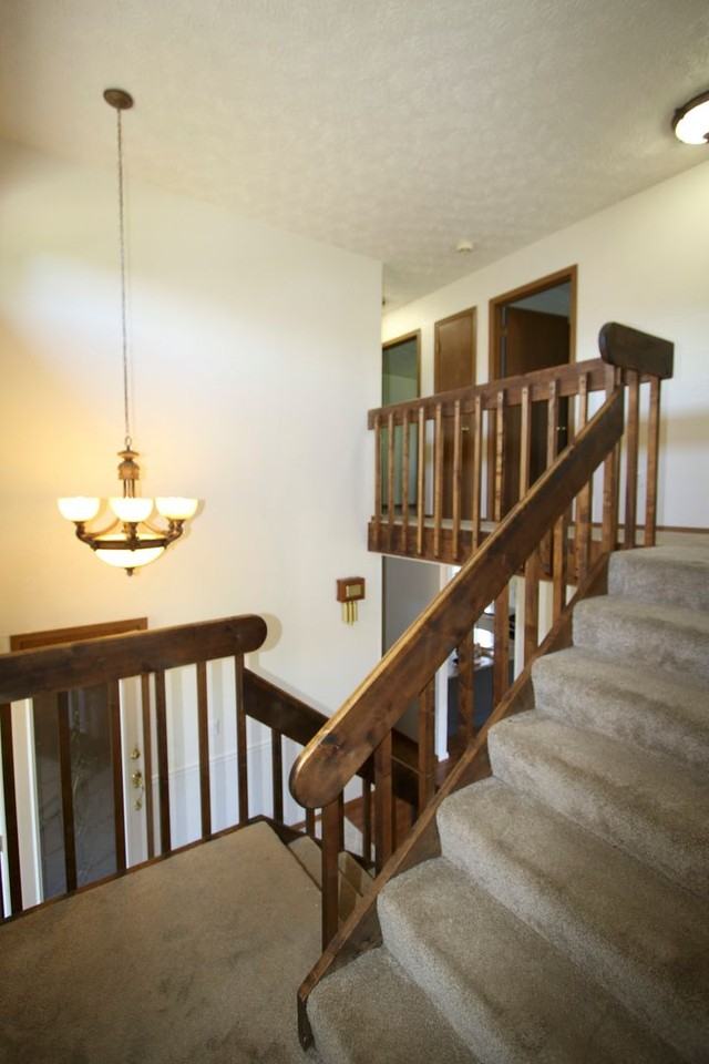 450 Pettis Rd - Photo 4 of 25