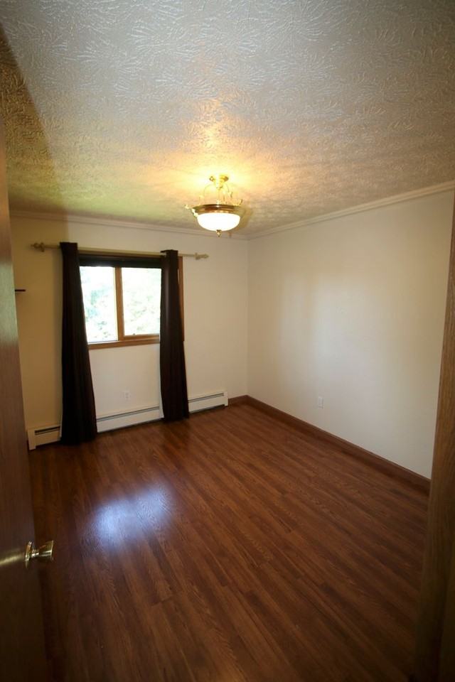 450 Pettis Rd - Photo 7 of 25