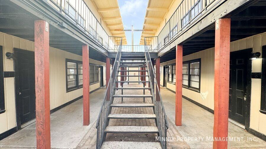 5005 Avenue W #12 - Photo 3 of 6