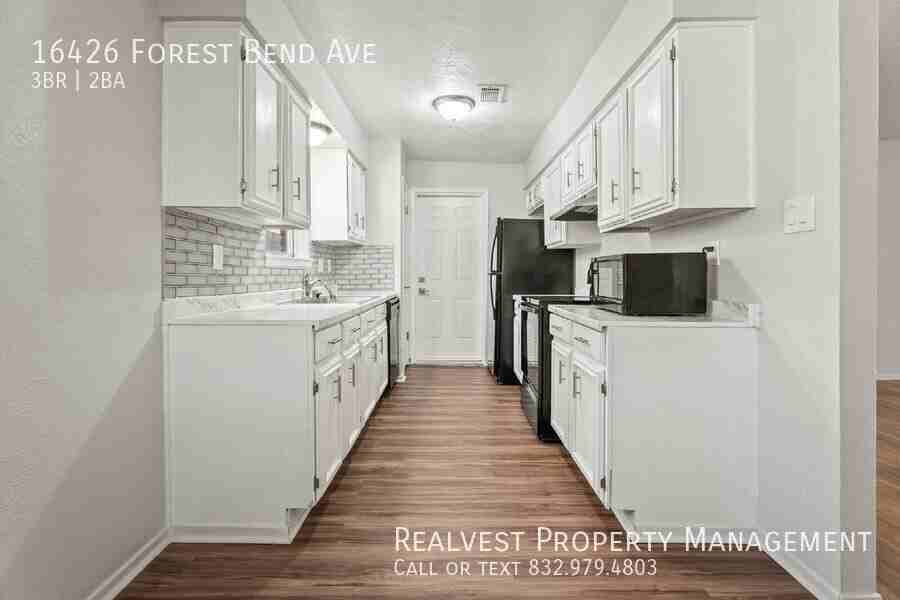 16426 Forest Bend Ave - Photo 6 of 19