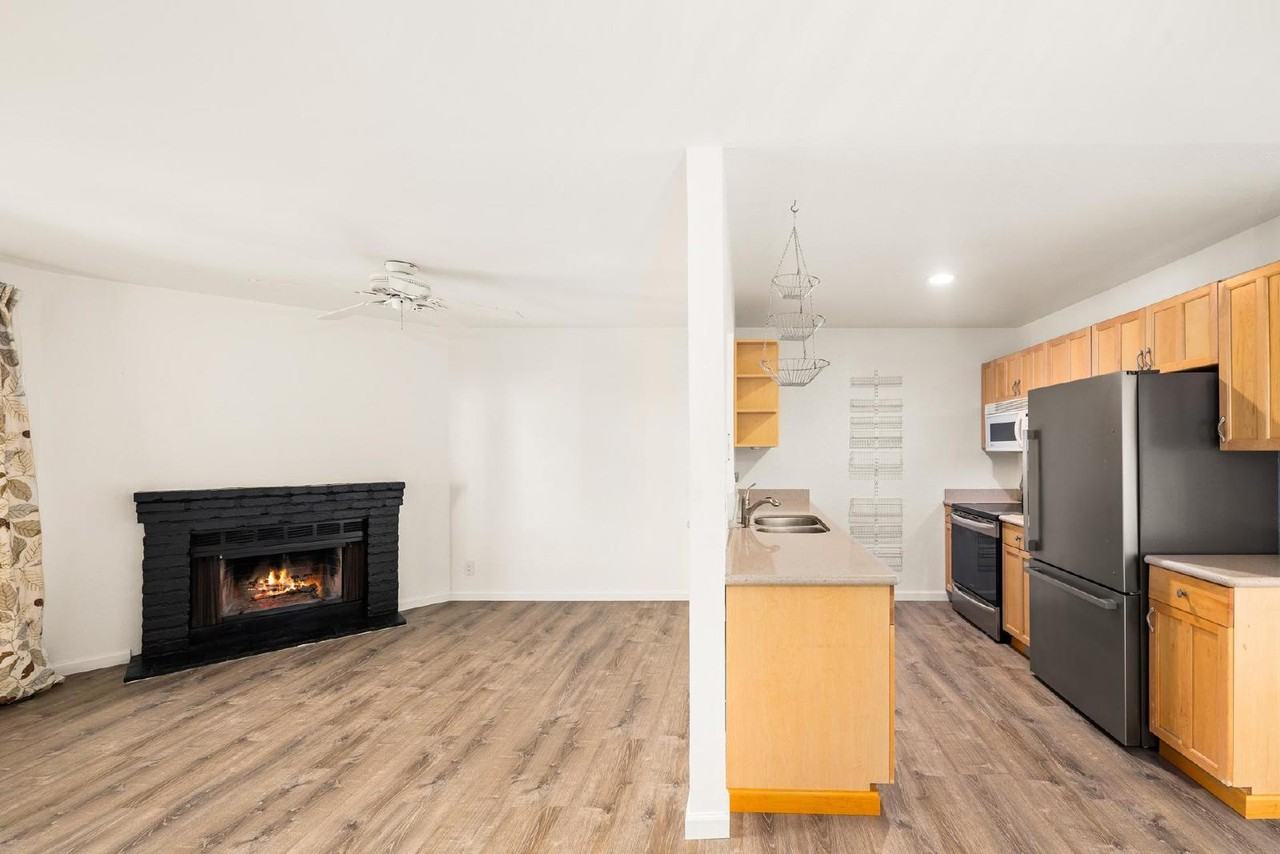 4565 Cleveland Ave #5 - Photo 3 of 17