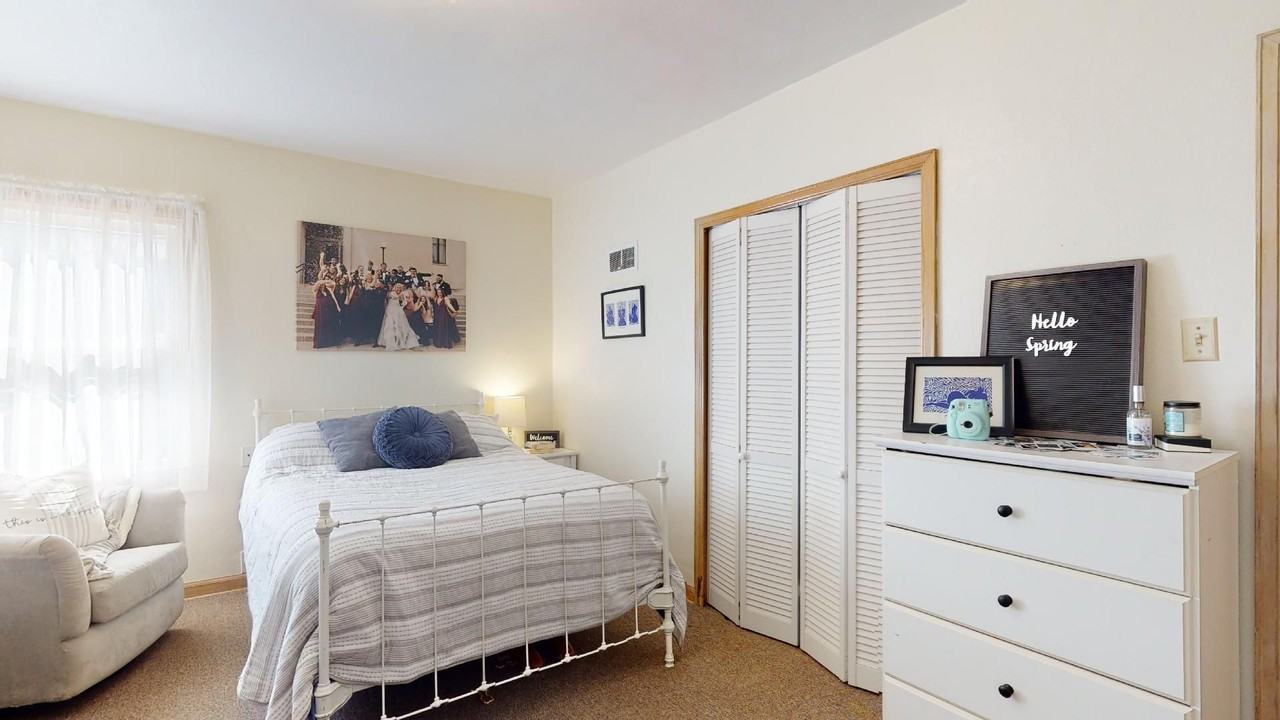 3132 Story St - Photo 7 of 18