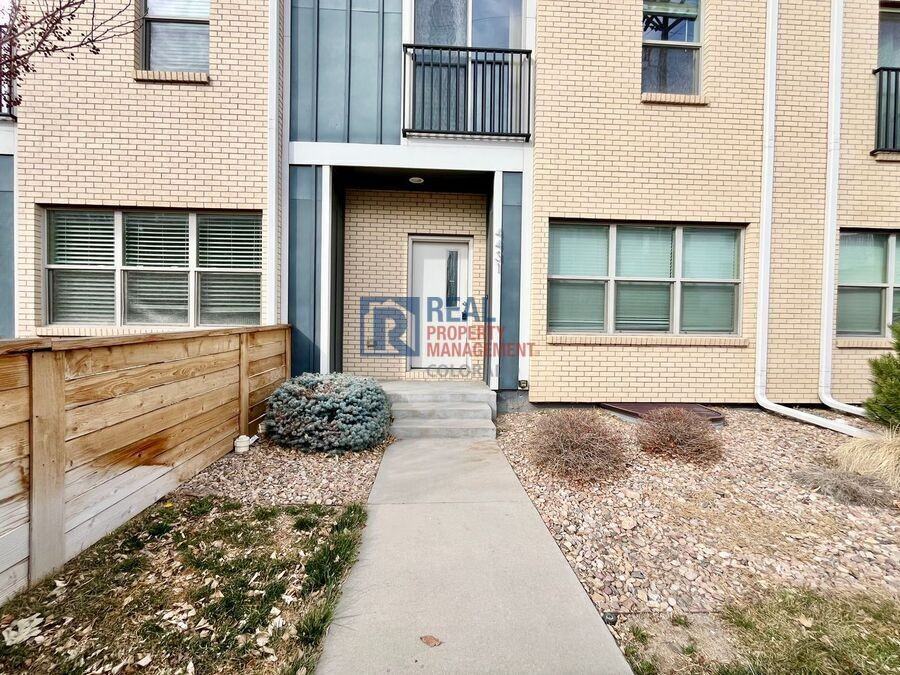 4431 E Jewell Ave - Photo 2 of 21