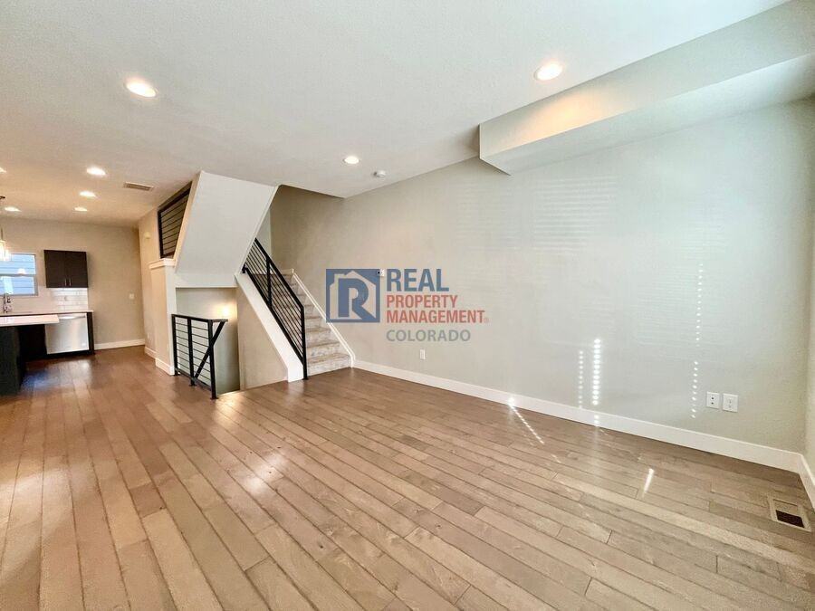 4431 E Jewell Ave - Photo 4 of 21