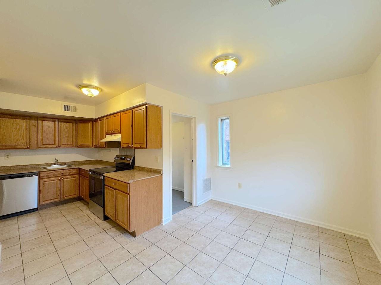4596 Conwell Dr Unit 158 - Photo 2 of 15