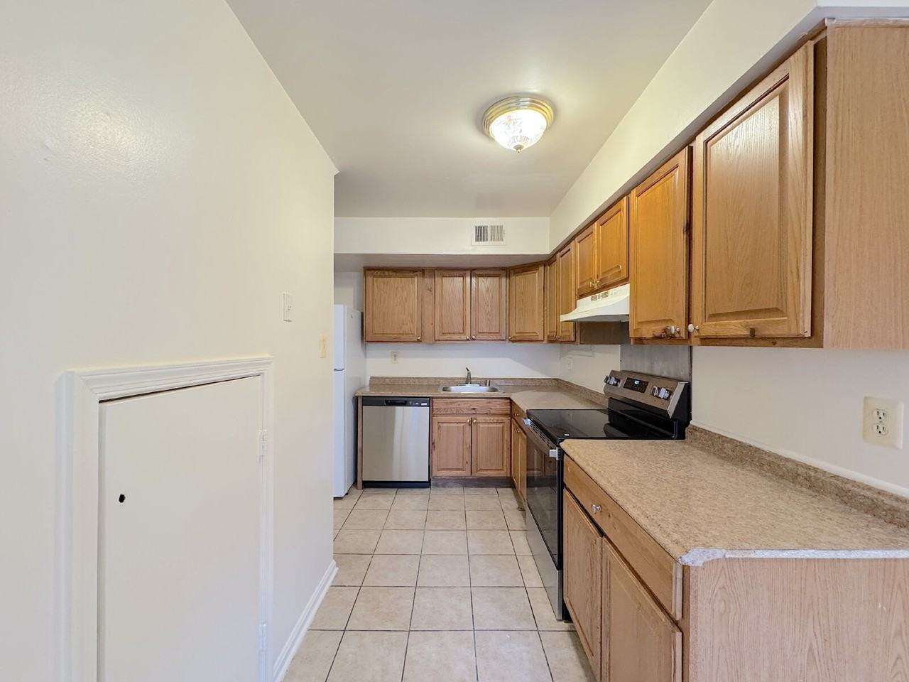 4596 Conwell Dr Unit 158 - Photo 3 of 15