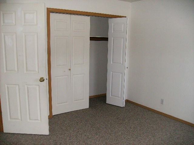 501 Laguna Dr - Photo 5 of 12