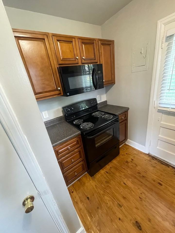 1413 Revere Rd - Photo 3 of 8