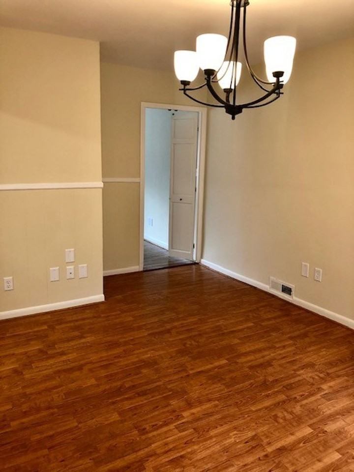 725 Ashview Dr - Photo 5 of 13