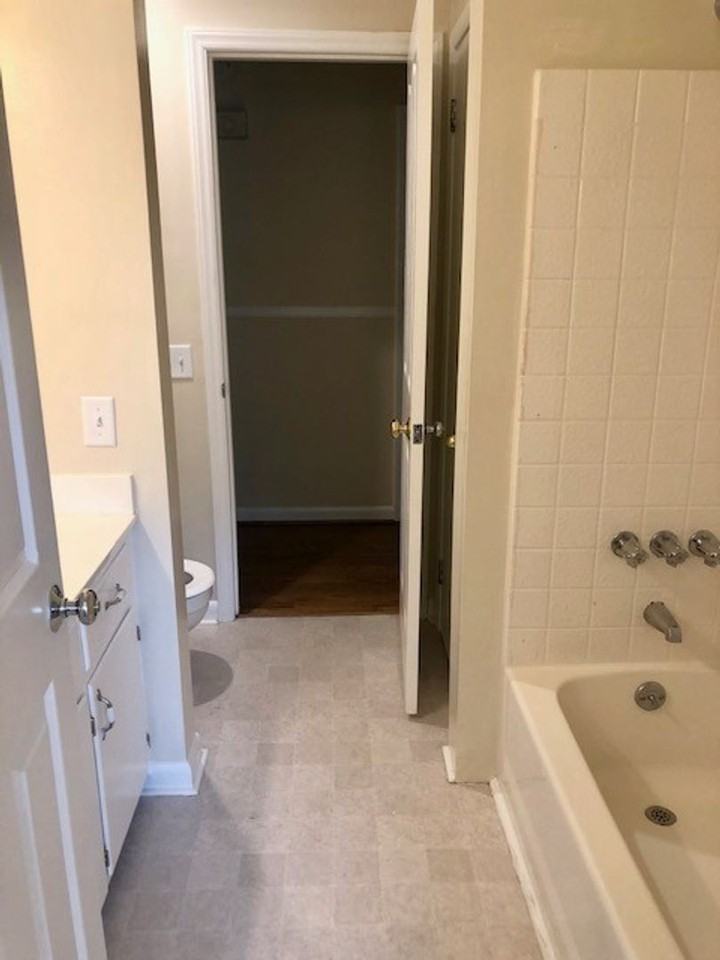 725 Ashview Dr - Photo 7 of 13