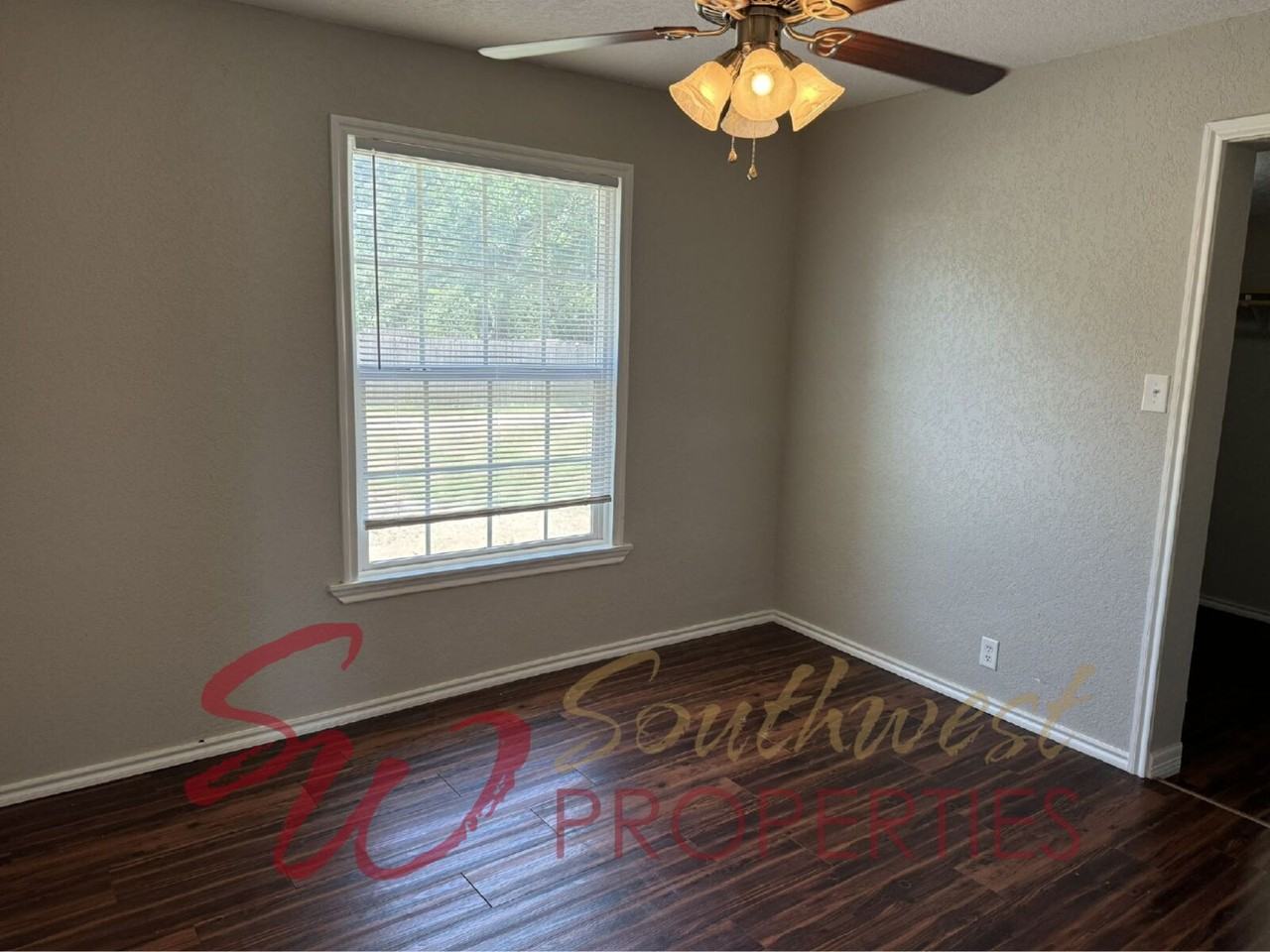 765 N Clinton St - Photo 6 of 12