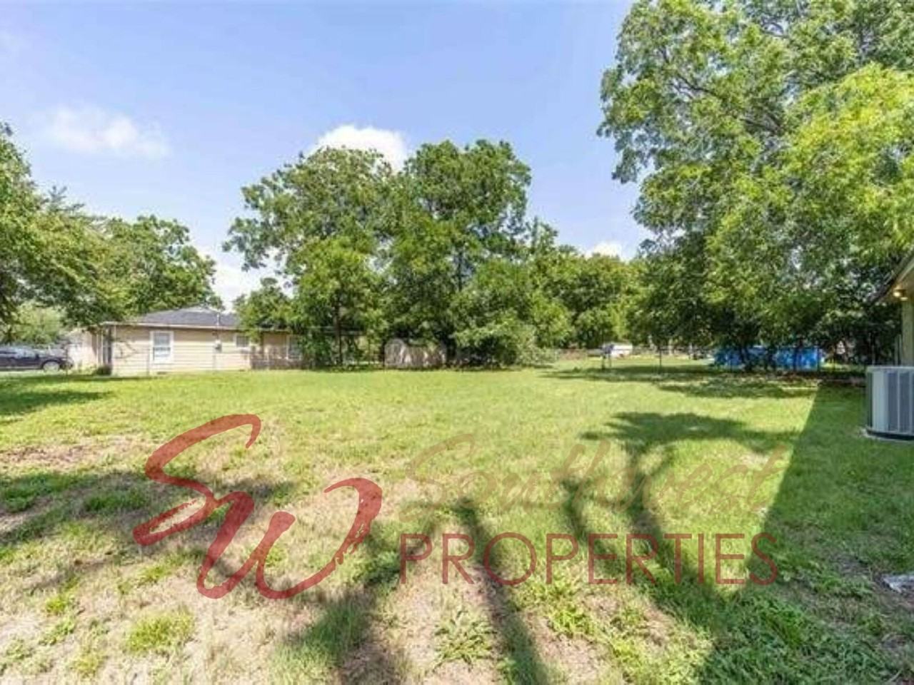 1010 N Neblett St - Photo 5 of 5