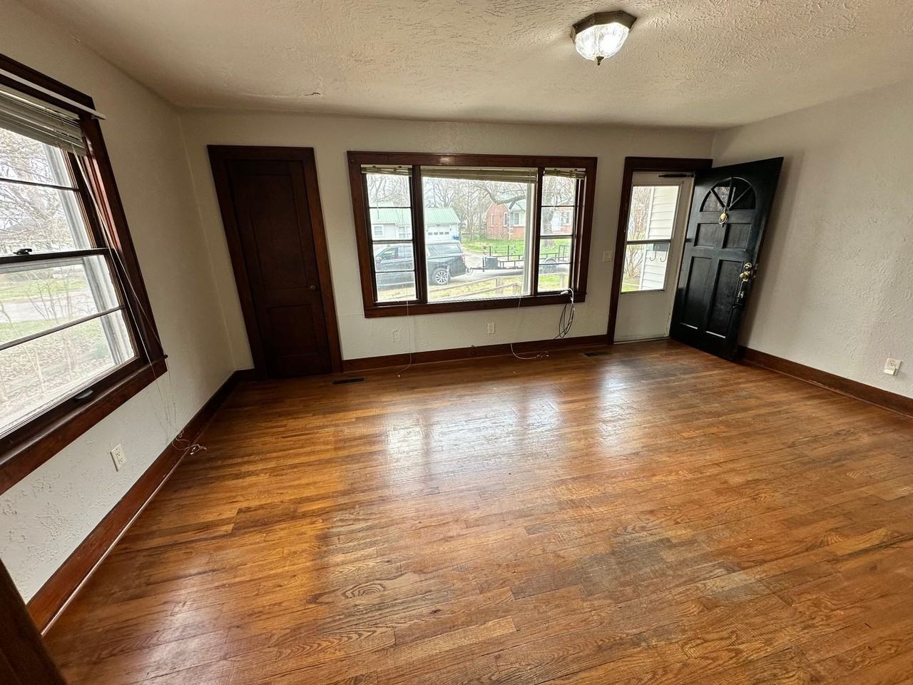 508 S 7th St - Photo 3 of 13