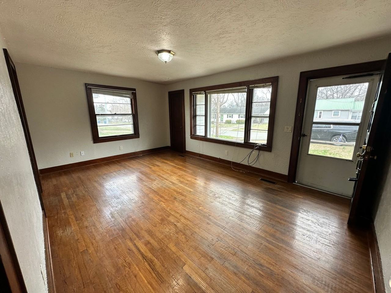 508 S 7th St - Photo 4 of 13