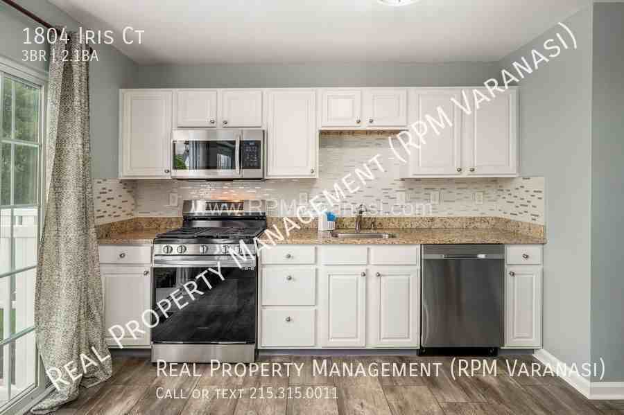 1804 Iris Ct - Photo 5 of 29