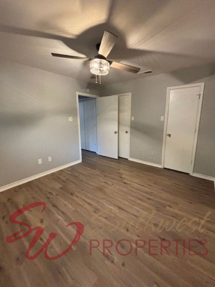 2293 W Tarleton St - Photo 4 of 12