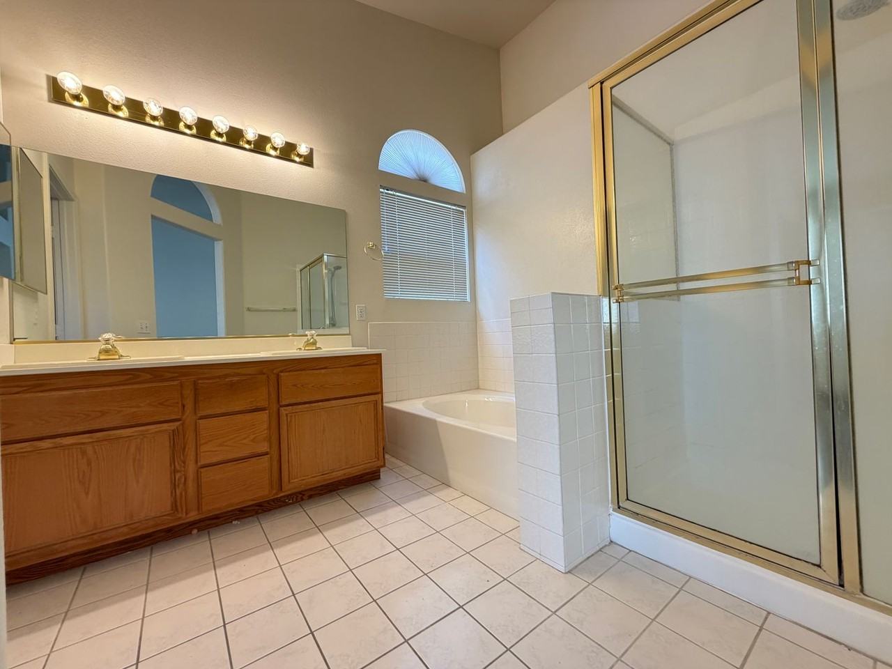 9841 Double Rock Dr - Photo 6 of 10